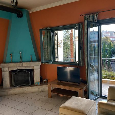 Stoupa Beachside Retro Apartment Екстериор снимка