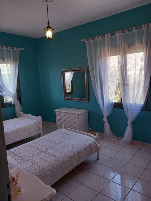 Stoupa Beachside Retro Apartment Екстериор снимка