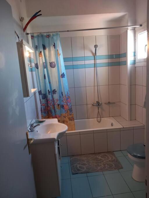 Stoupa Beachside Retro Apartment Екстериор снимка
