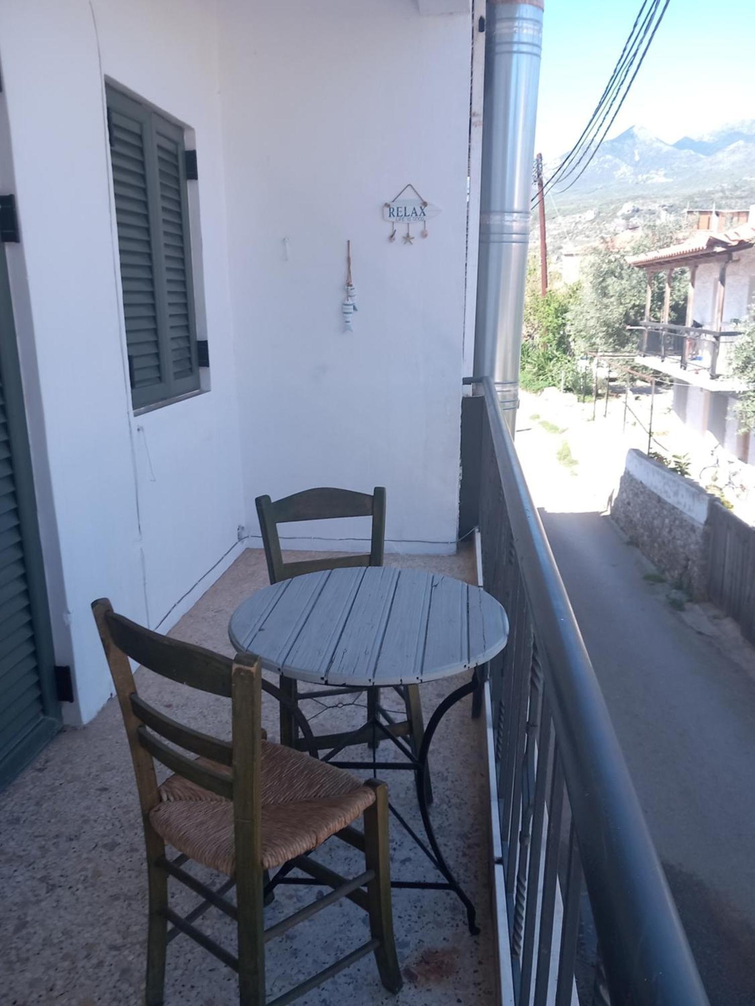 Stoupa Beachside Retro Apartment Екстериор снимка